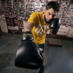 TITLE Boxing Roberto Duran Leather Sparring Gloves - Lace -Venum Boxing Sales Store title boxing roberto duran leather sparring gloves lace 5